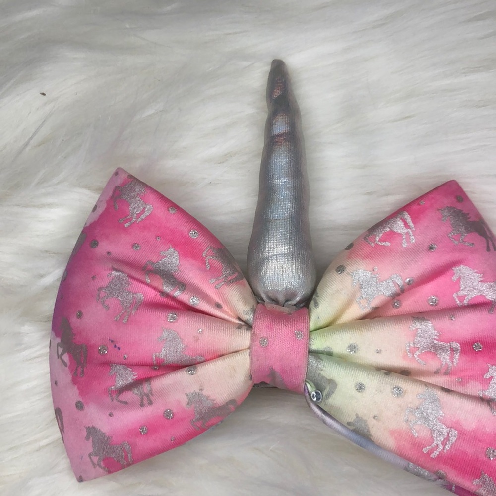 A justice bow